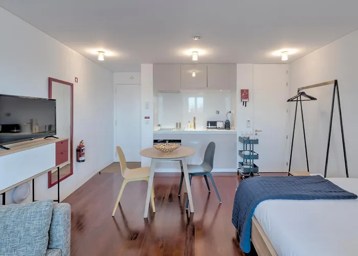 Street Aldas - River View (adults Only)