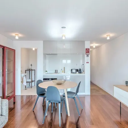 Street Aldas - River View (adults Only)