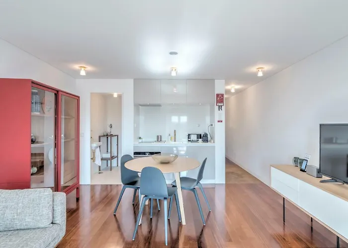 Street Aldas - River View (adults Only)